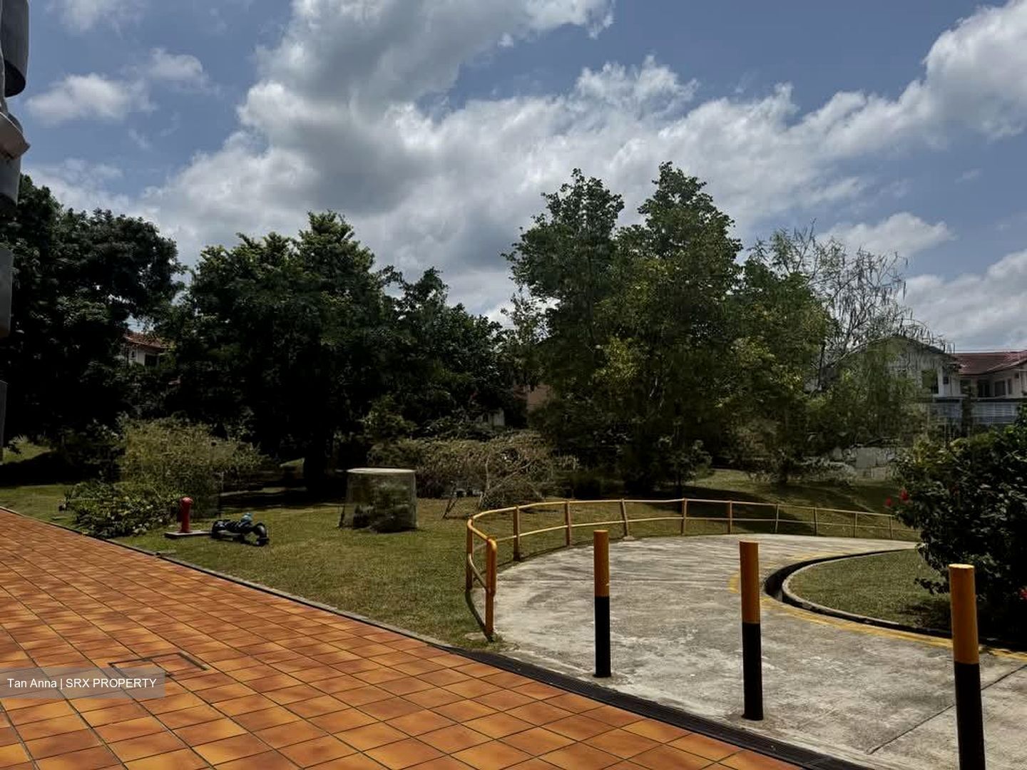 Lakeview Estate (D20), Apartment #563573871
